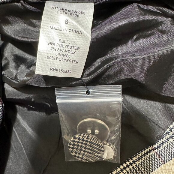 Olia Blazer Size S Black Red Plaid Double Breasted Covered‎ Button Suit Jacket - Picture 8 of 9